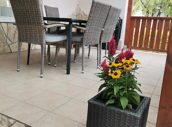 בית נופש Edina-haz